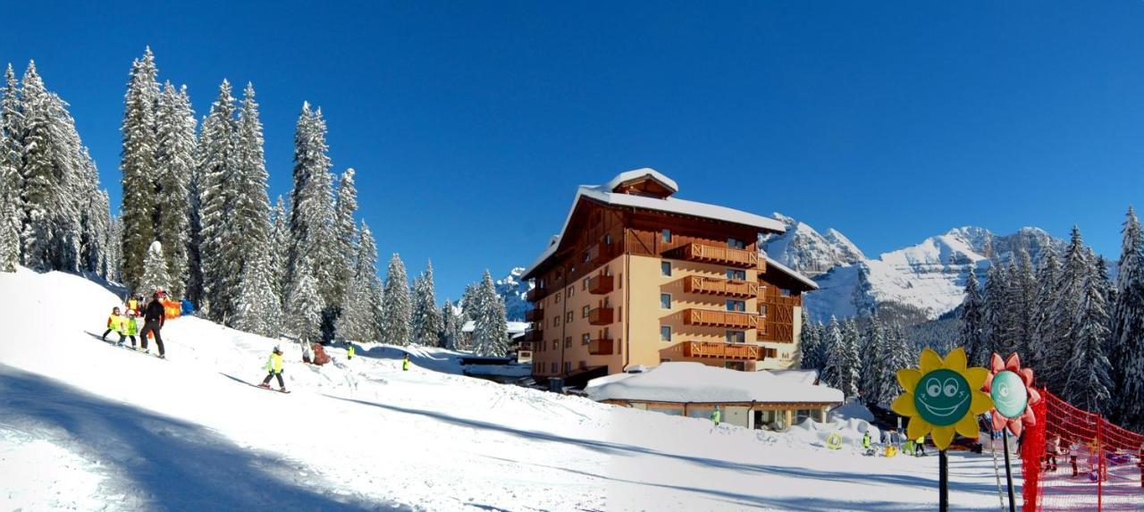 Carlo Magno Hotel Spa Resort Madonna Exterior foto